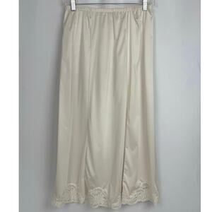Wonder Maid Womens Vintage Half Slip Size M Champagne Lace Coquette Bridal